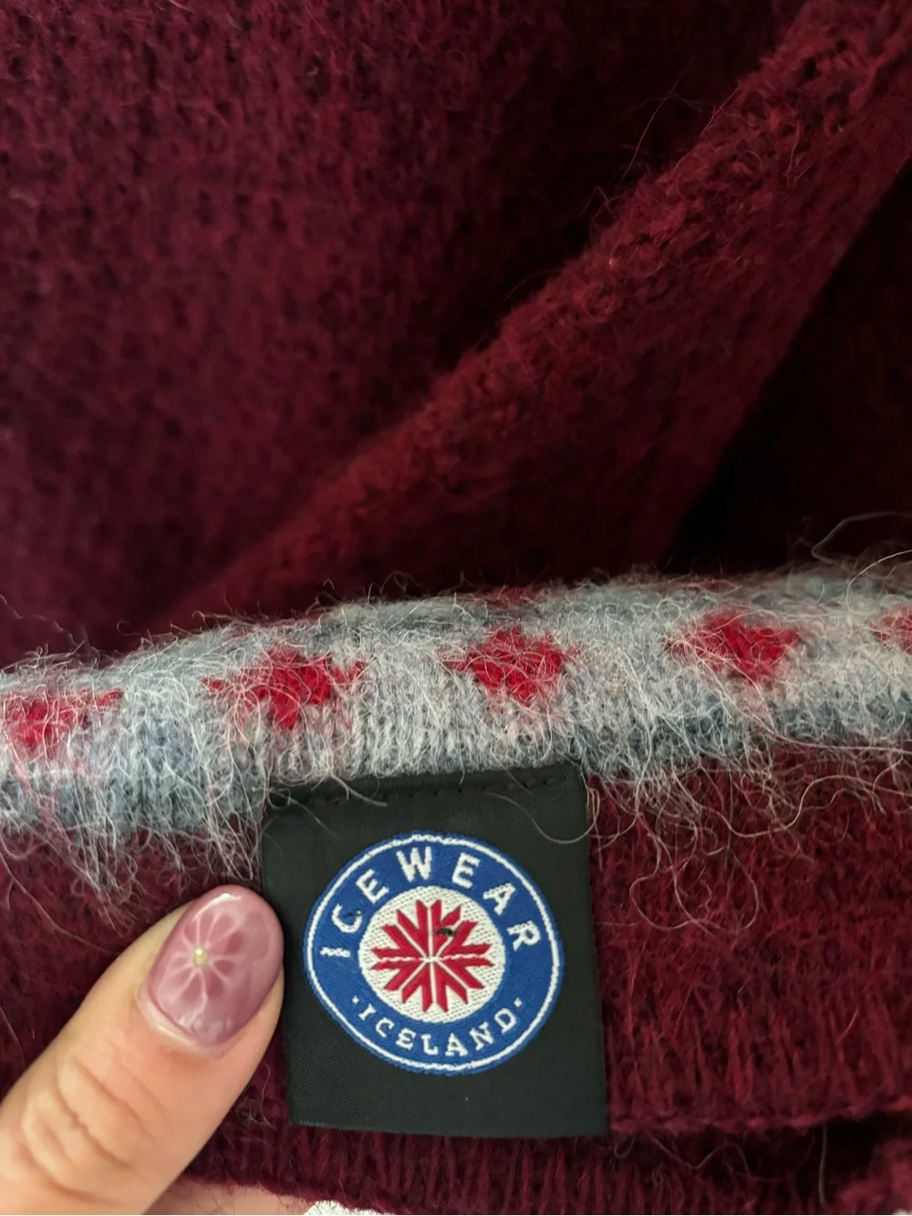 ICEWEAR 100% Wool Burgundy Fair Isle Knit Blanket